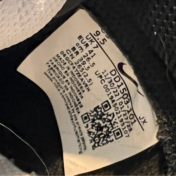 Nike Dunk Low Retro Black White “Panda” Sneakers Women’s Size 9.5 - Picture 10 of 11